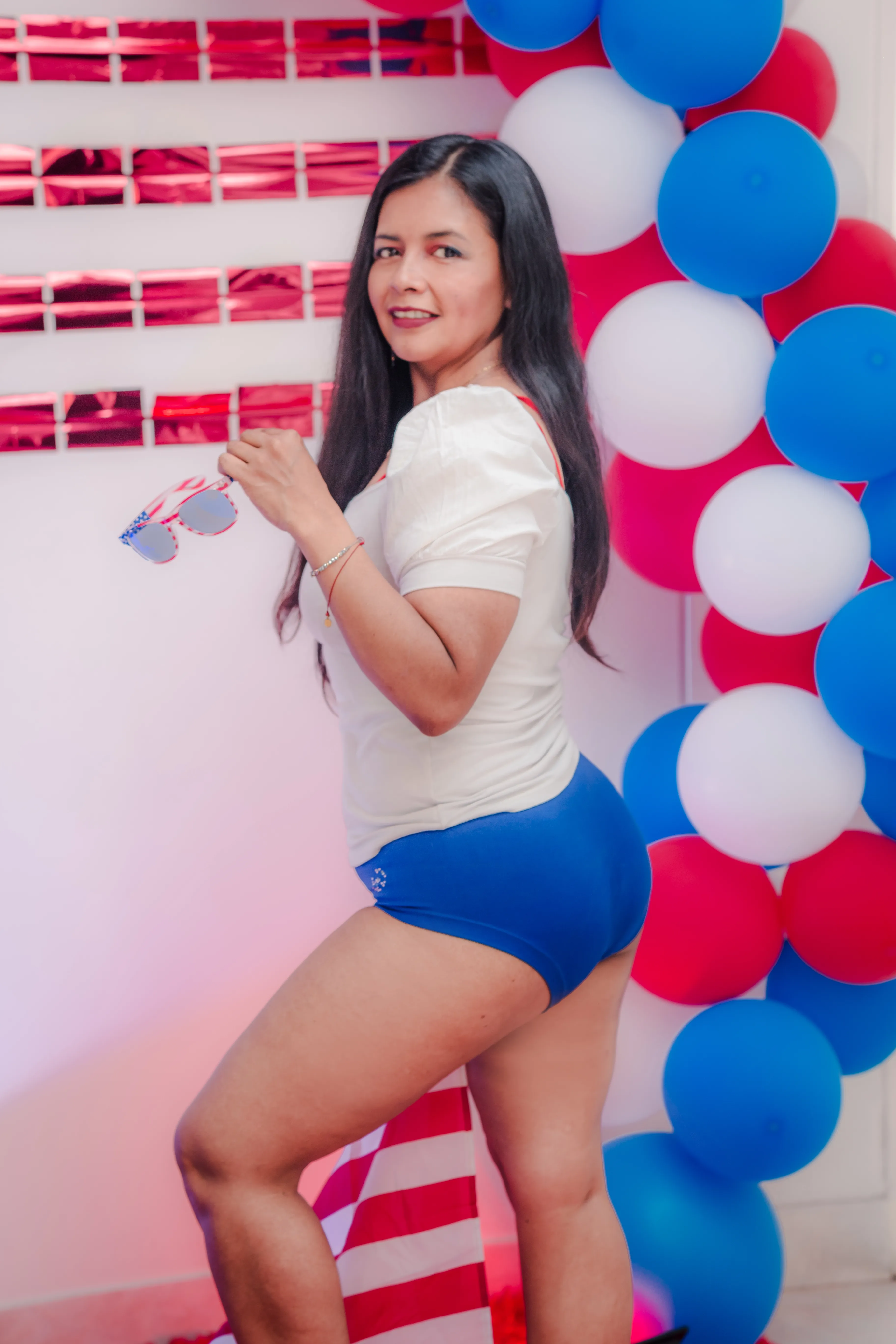 Live sex webcam photo for DianaOchoa #7835649