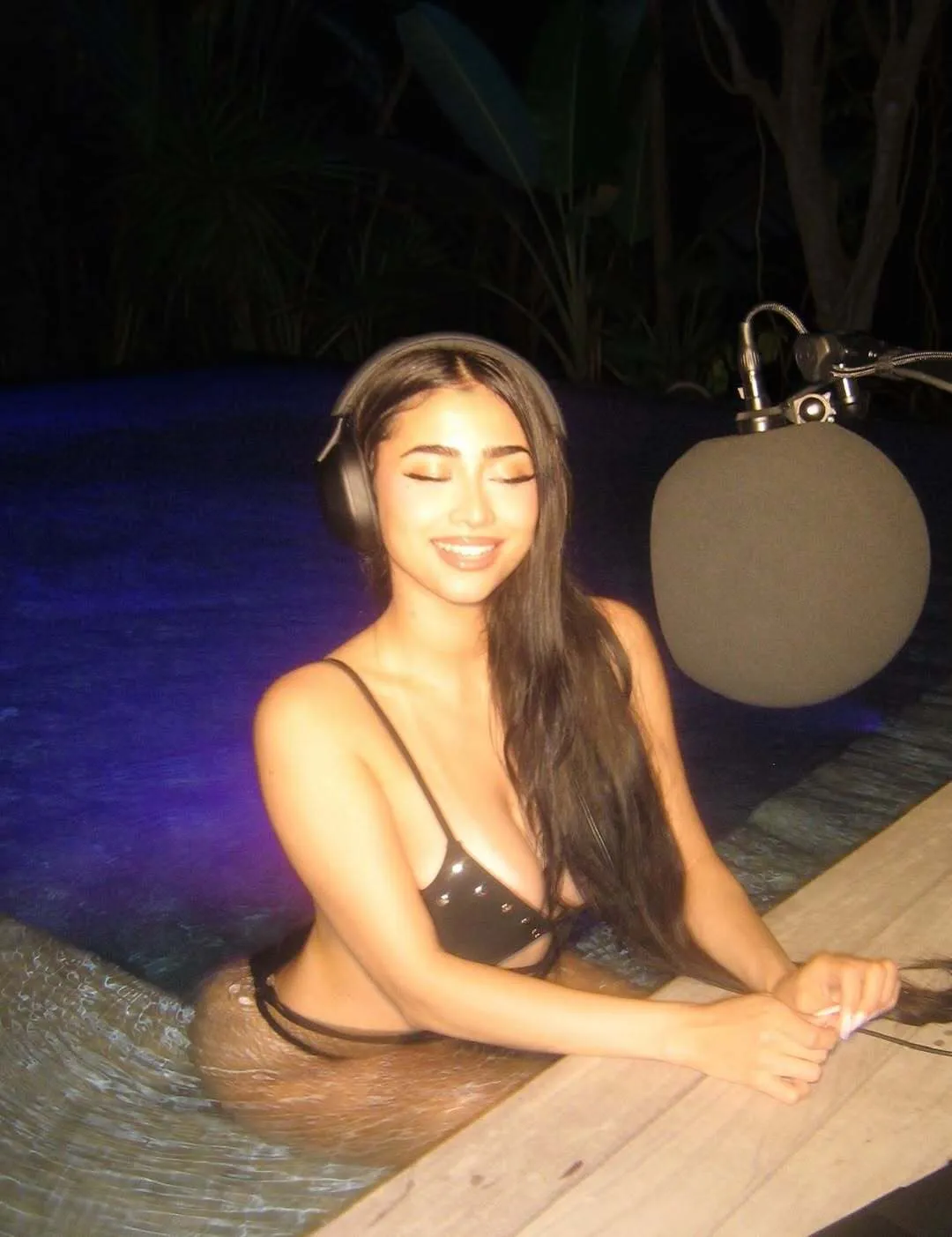 Live sex webcam photo for MistressRia #8540794