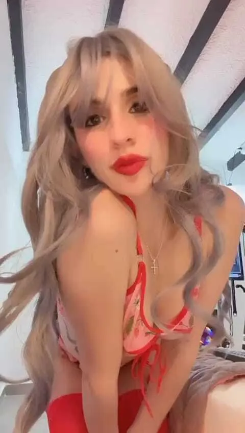 Live sex webcam photo for ScarletMore #8374379