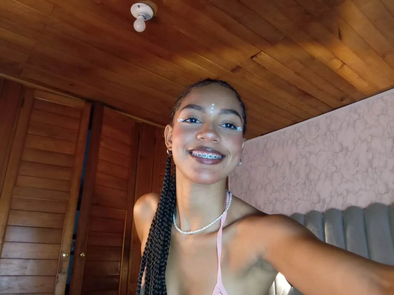 Live sex webcam photo for aylacallowey #8147888