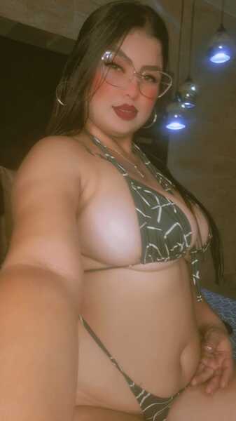 Live sex webcam photo for ValentinaBreats #7973853