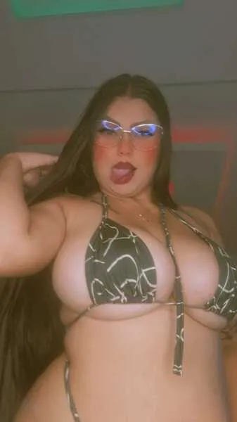 Live sex webcam photo for ValentinaBreats #7973852