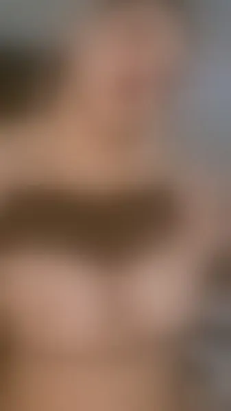 Live sex webcam photo for ValentinaBreats #7973874