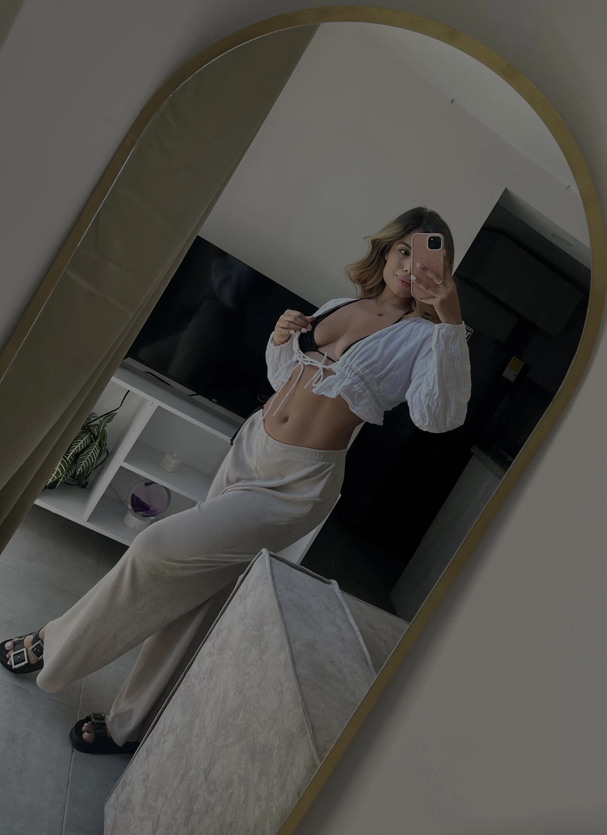 Live sex webcam photo for AbbyBermudez #8196018