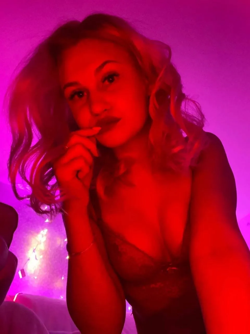 Live sex webcam photo for Sofia_Kenwood #7893957