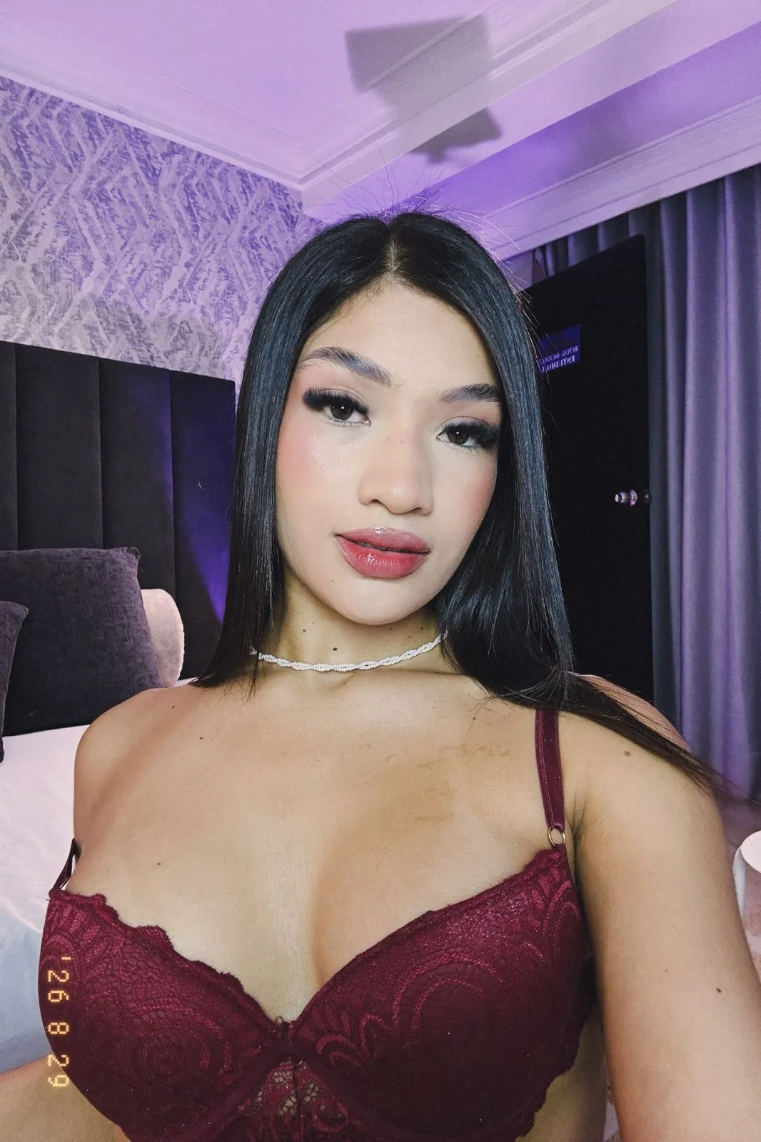 Live sex webcam photo for Scarlett_Vegga #8674774