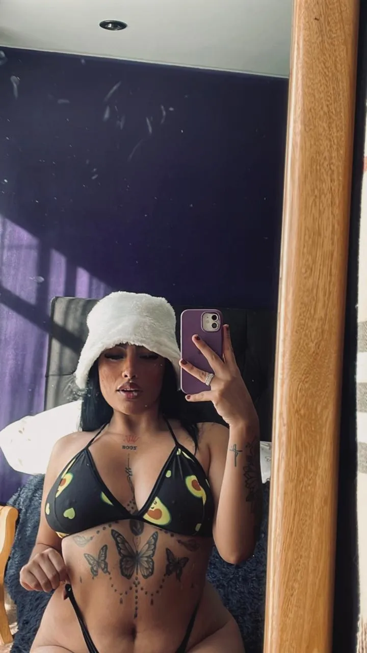 Live sex webcam photo for nikkylatin #7326503