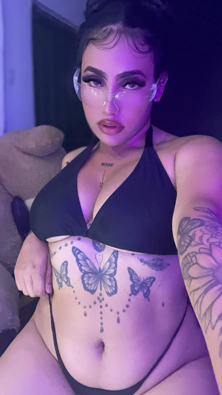 Live sex webcam photo for nikkylatin #7326448