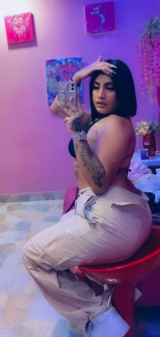 Live sex webcam photo for nikkylatin #7326497