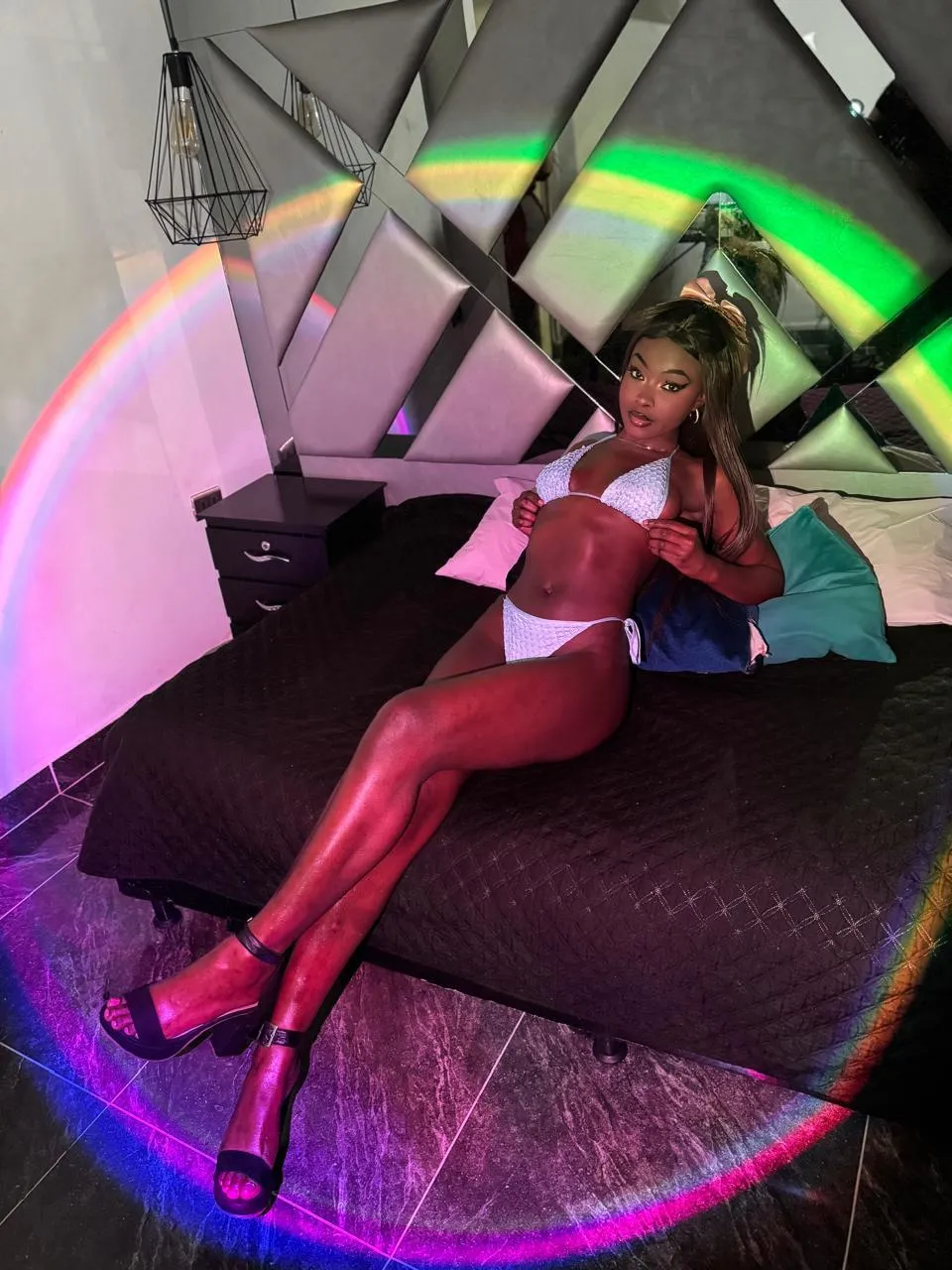 Live sex webcam photo for NahomiiHill #7917815