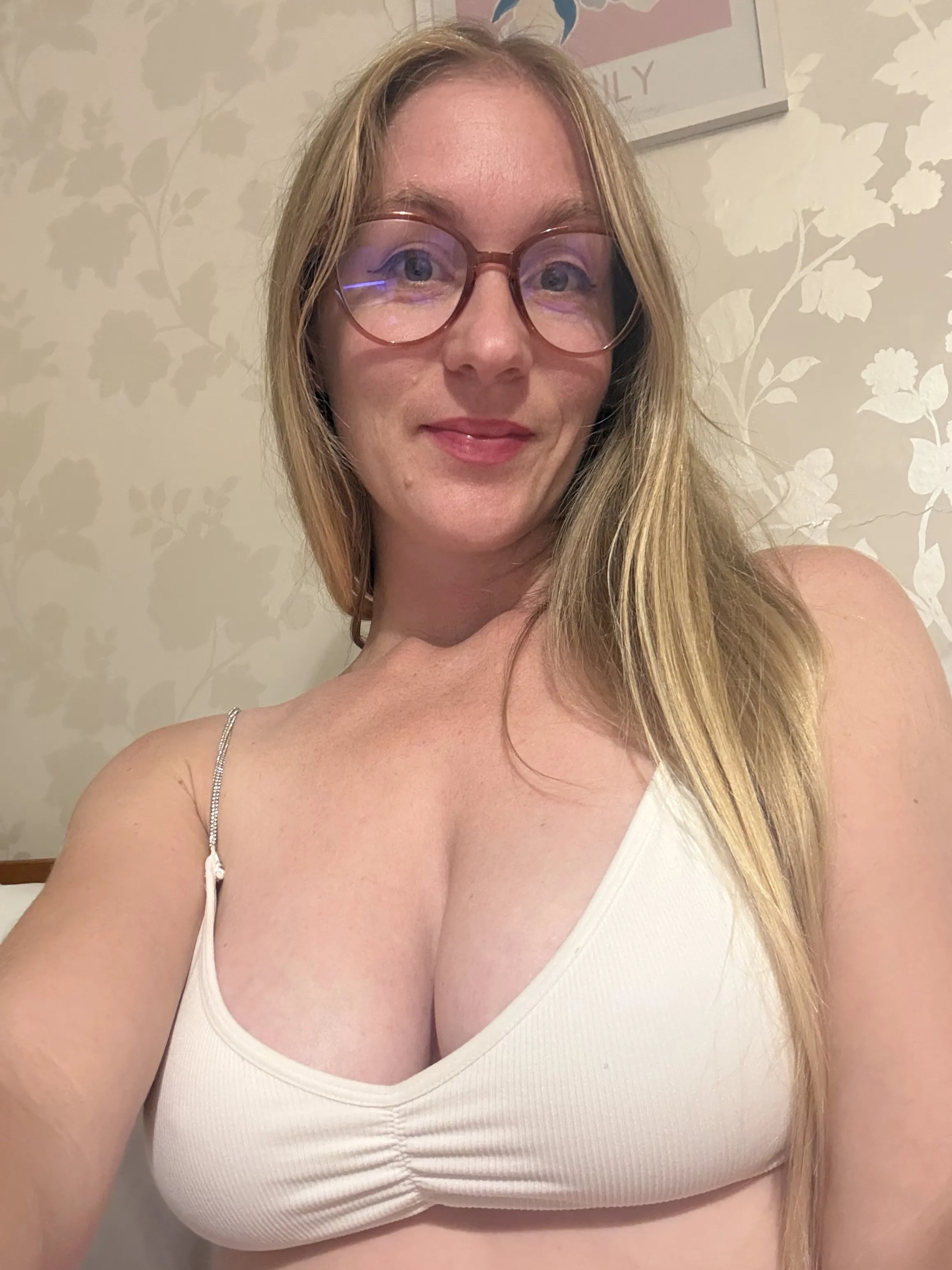Live sex webcam photo for Sexy_Matilda #8711974