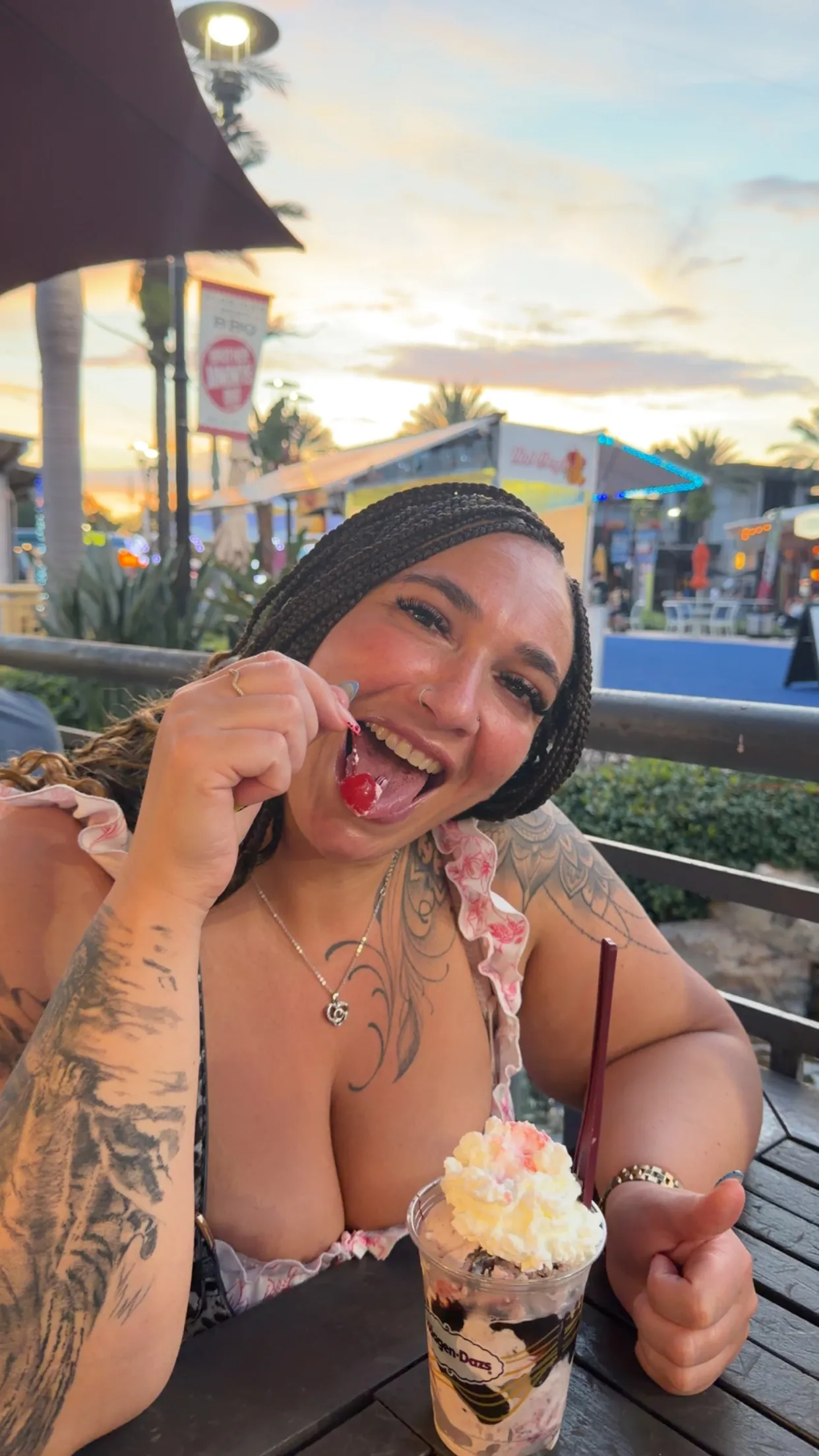 Live sex webcam photo for MilfMillie #8604650