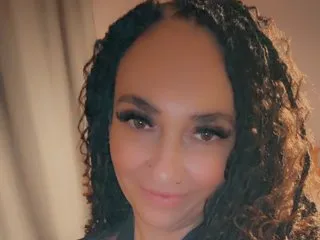 Live sex webcam photo for MilfMillie #8471497