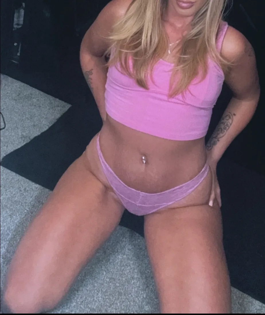 Live sex webcam photo for Elleiaxxo #7971051