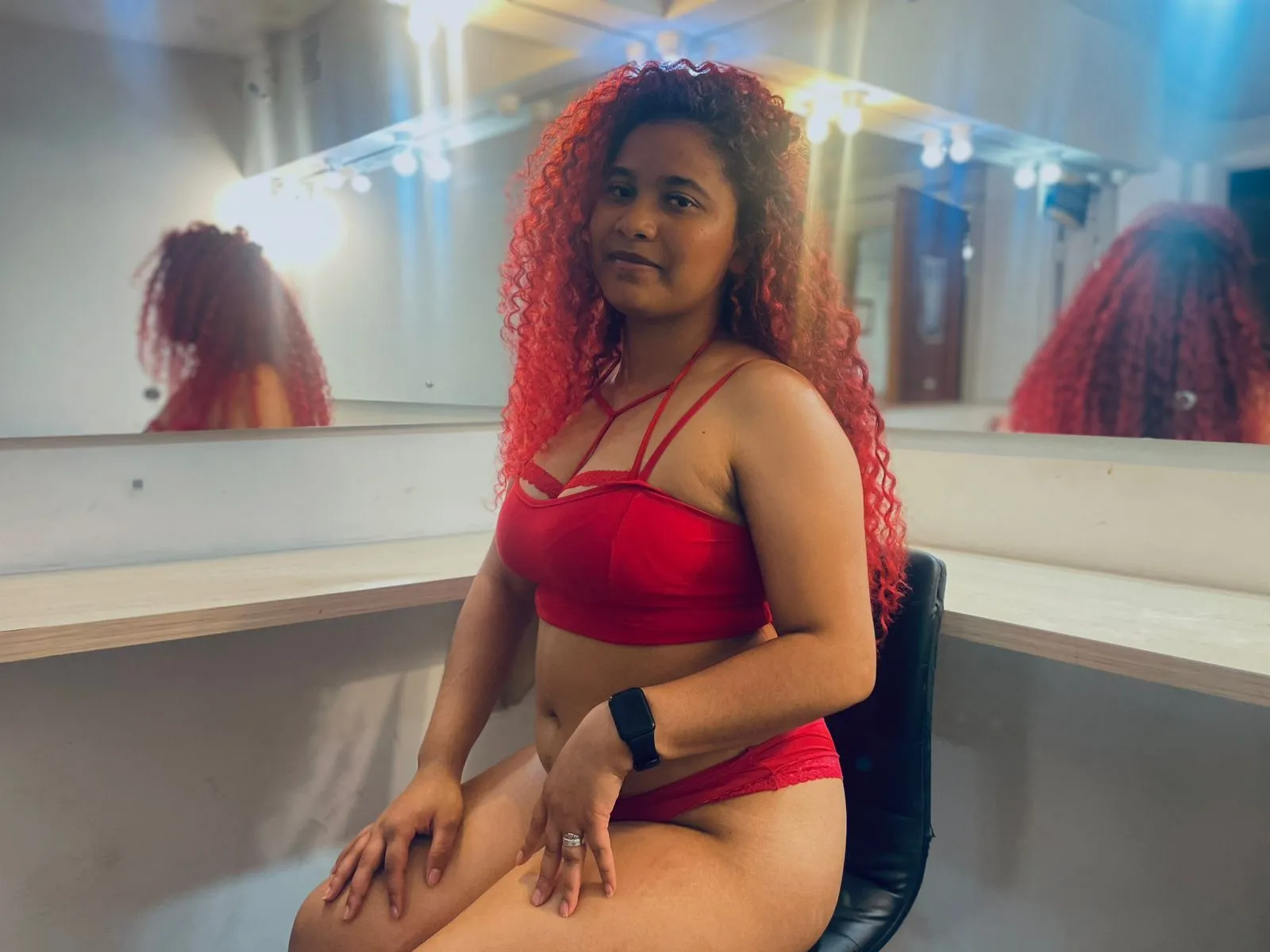 Live sex webcam photo for AgathChristi21 #7211023