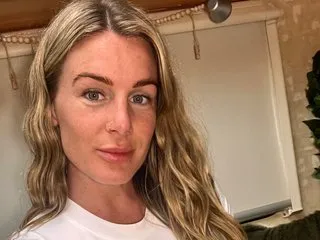 Live sex webcam photo for PixiePlayful_ox #7075090