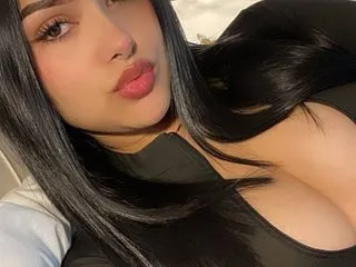 Live sex webcam photo for SaharaLyn #8182107