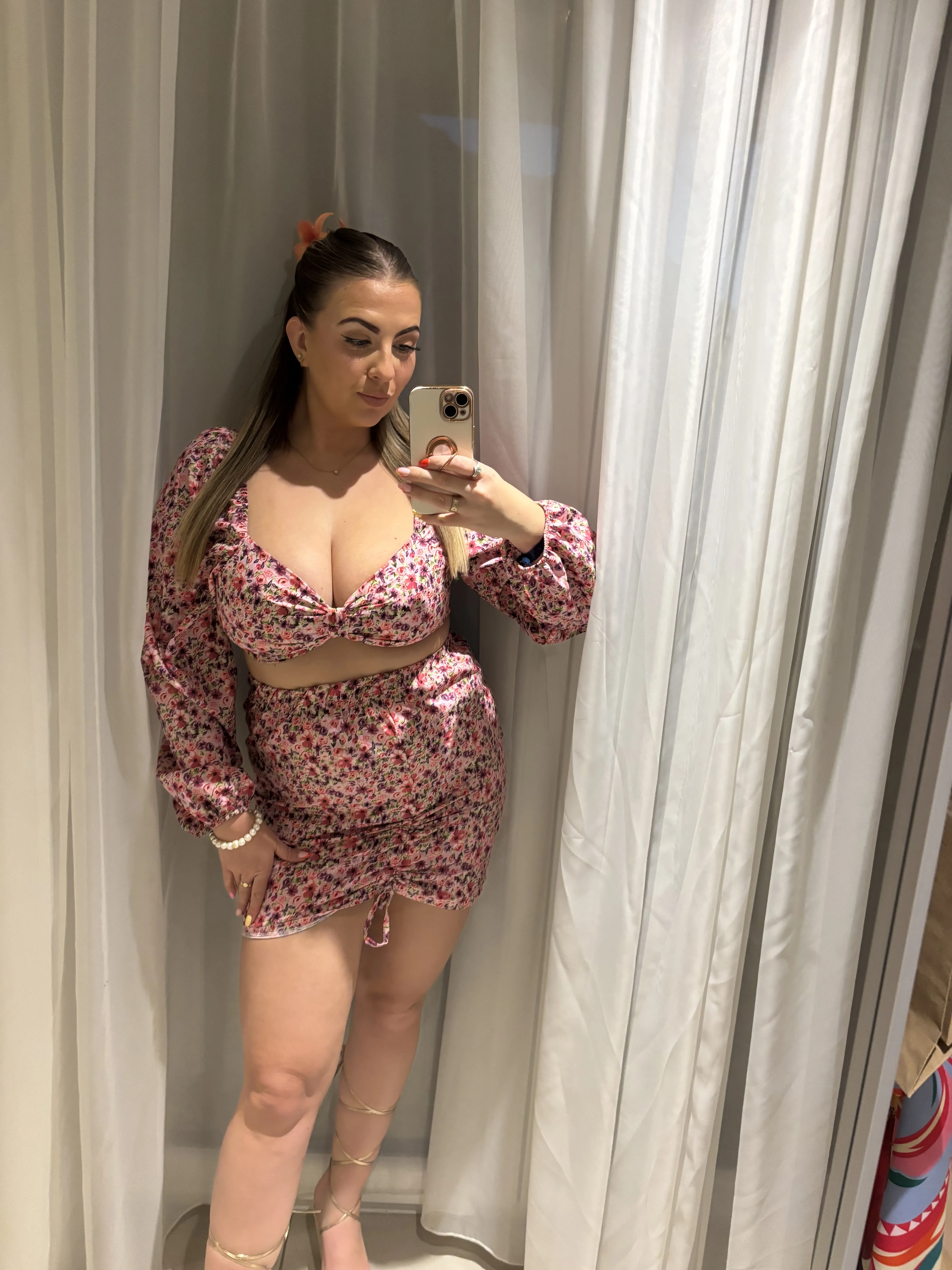 Live sex webcam photo for FlirtyRachelXOX #8038069
