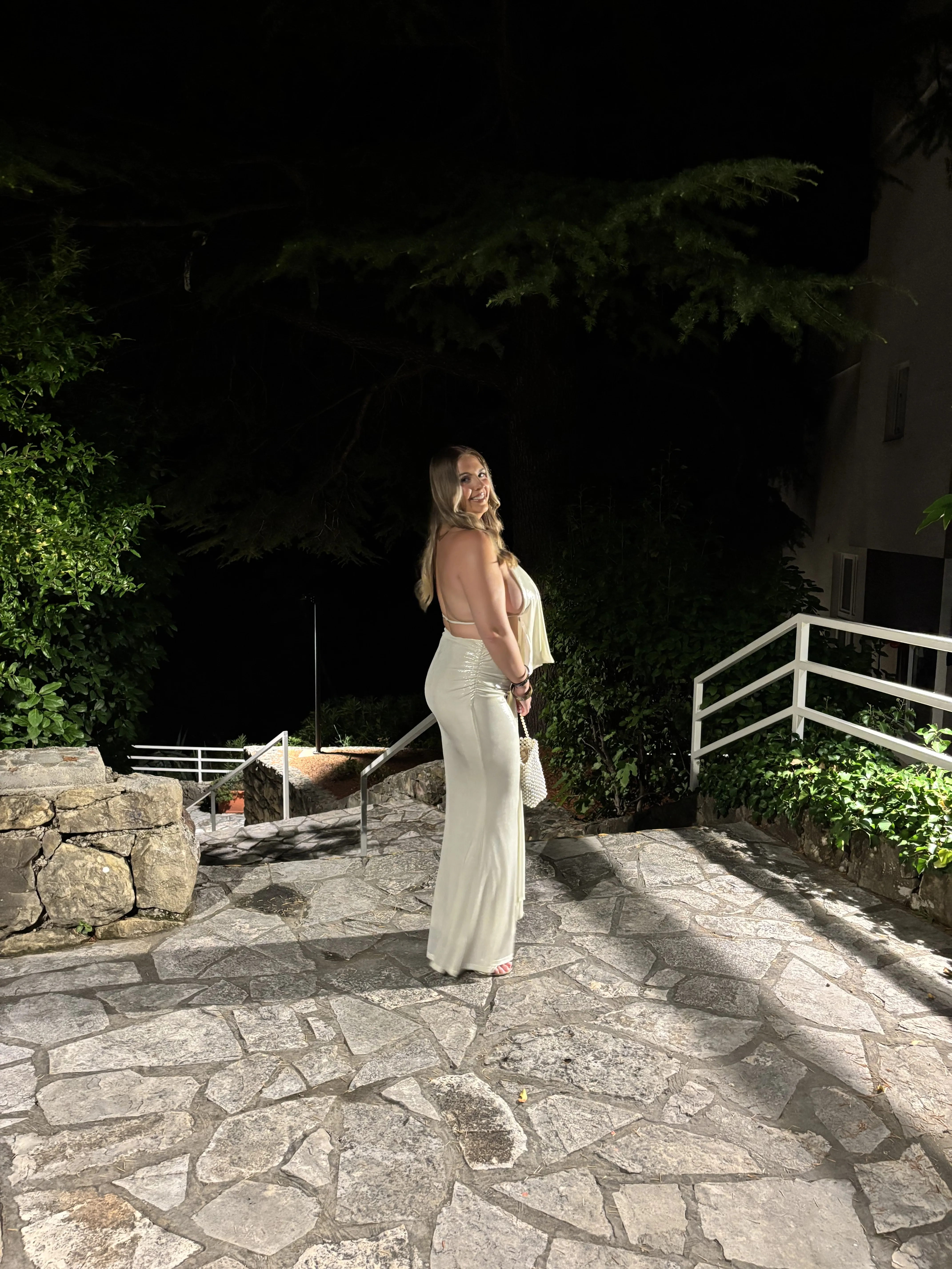 Live sex webcam photo for FlirtyRachelXOX #8038115