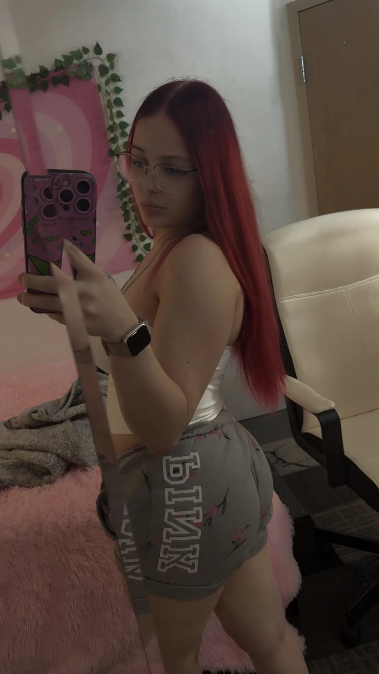 Live sex webcam photo for LiannaSnow #7990362