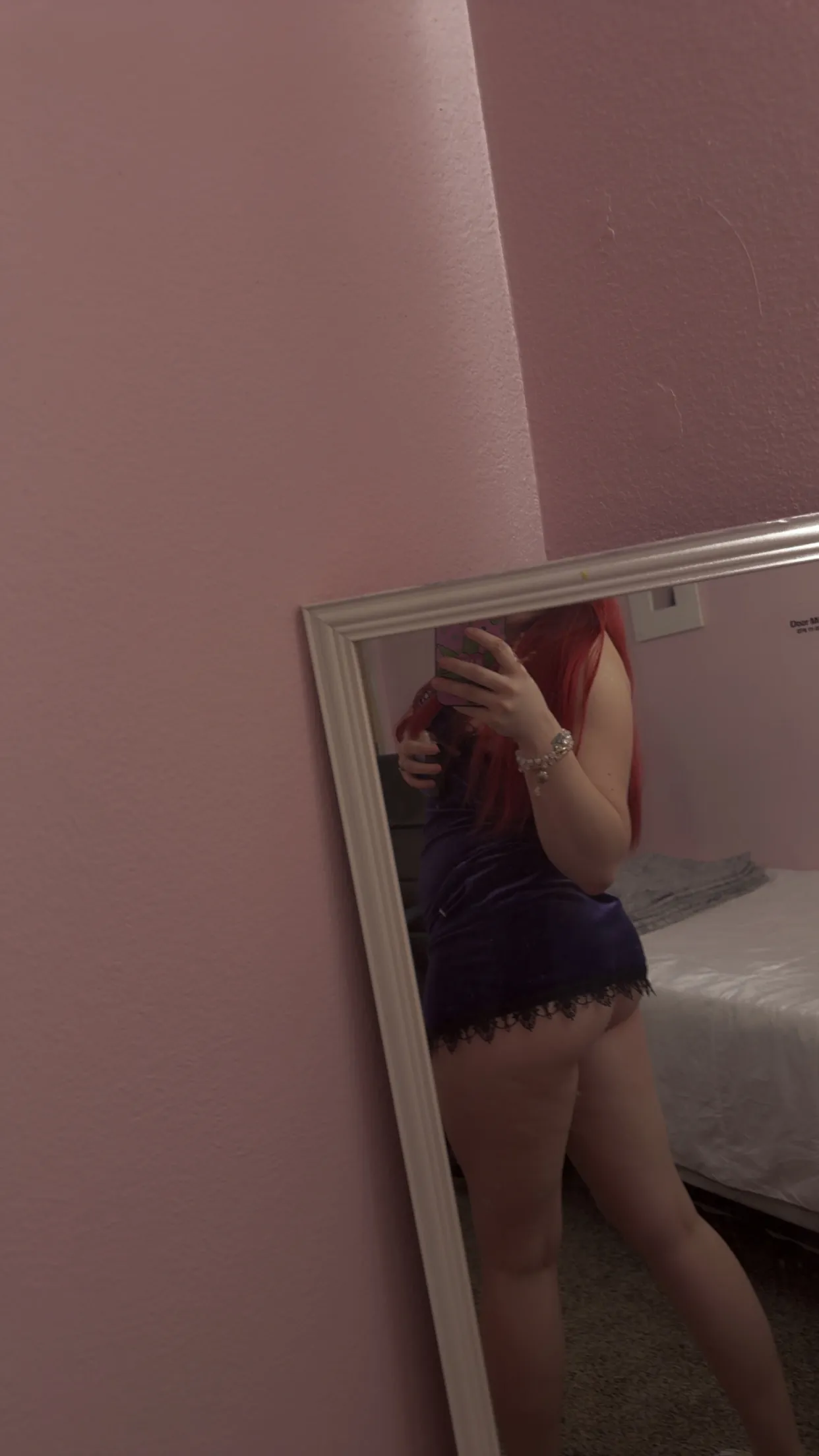 Live sex webcam photo for LiannaSnow #7990357