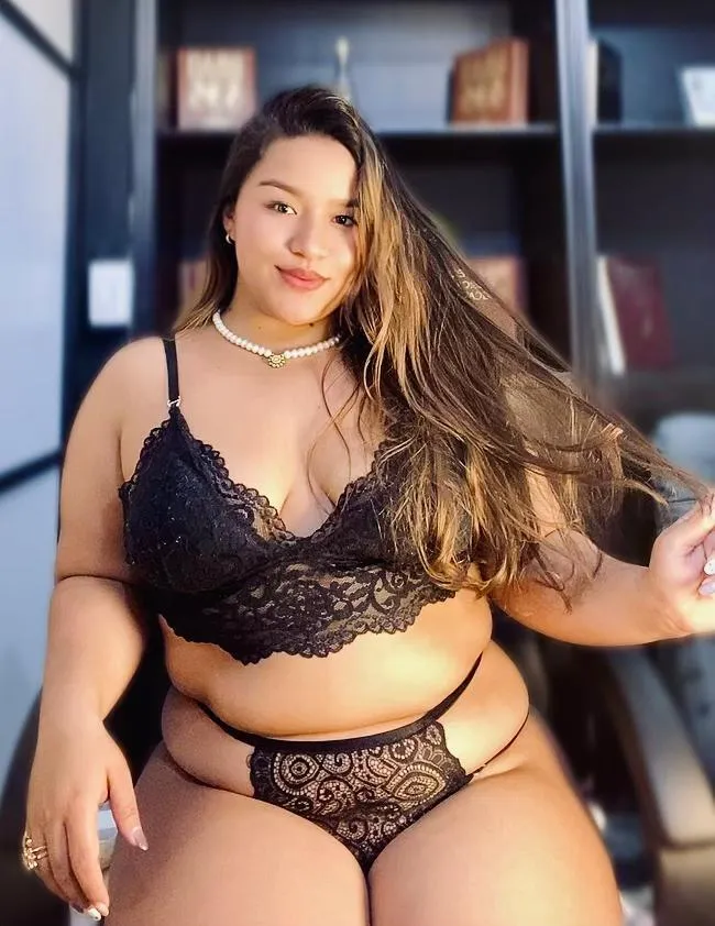 Live sex webcam photo for ElaBournx #8017098