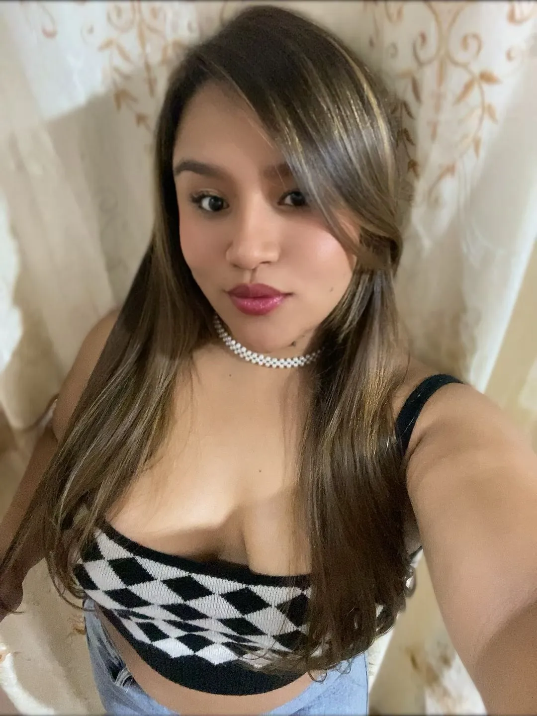 Live sex webcam photo for ElaBournx #8017095