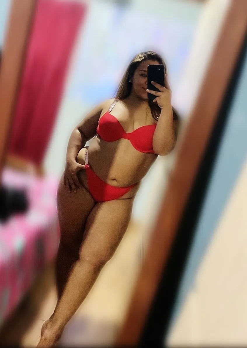 Live sex webcam photo for ElaBournx #8017091