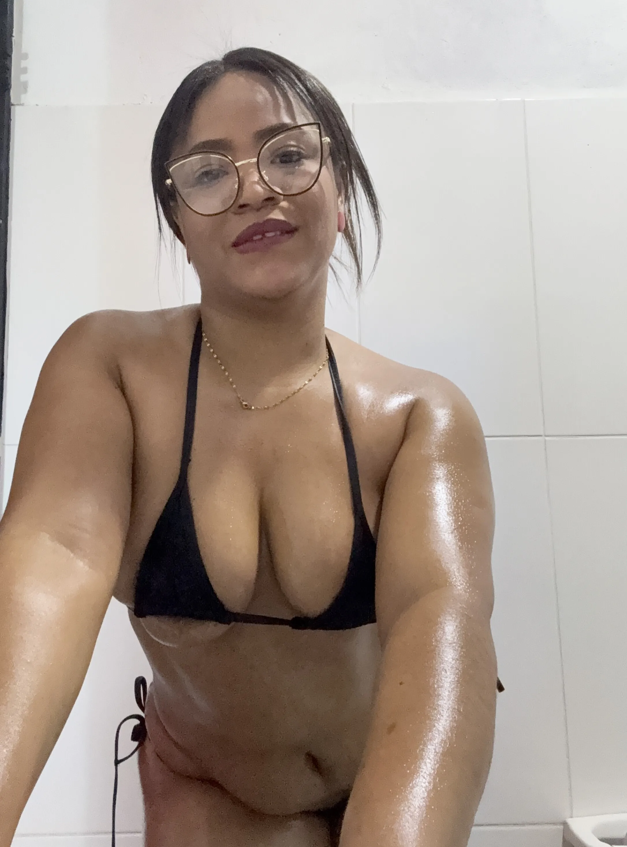 Live sex webcam photo for AliceBigBooty #8270112