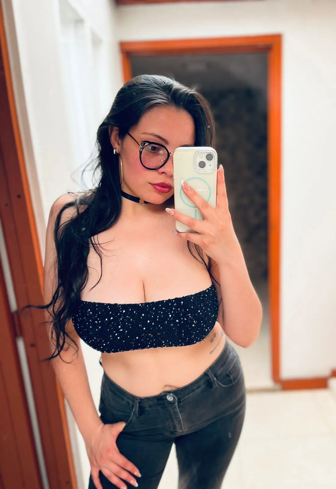 Live sex webcam photo for MeganXXX25 #8285202