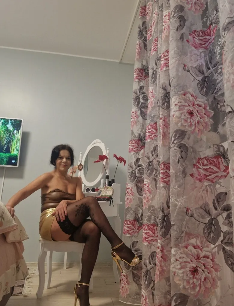 Live sex webcam photo for Betta #7138415