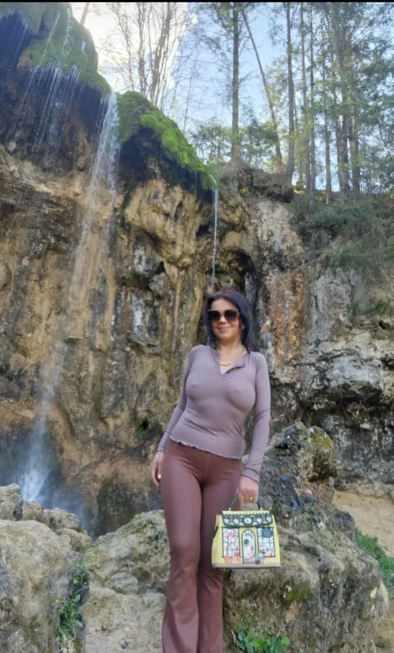 Live sex webcam photo for Betta #7138359