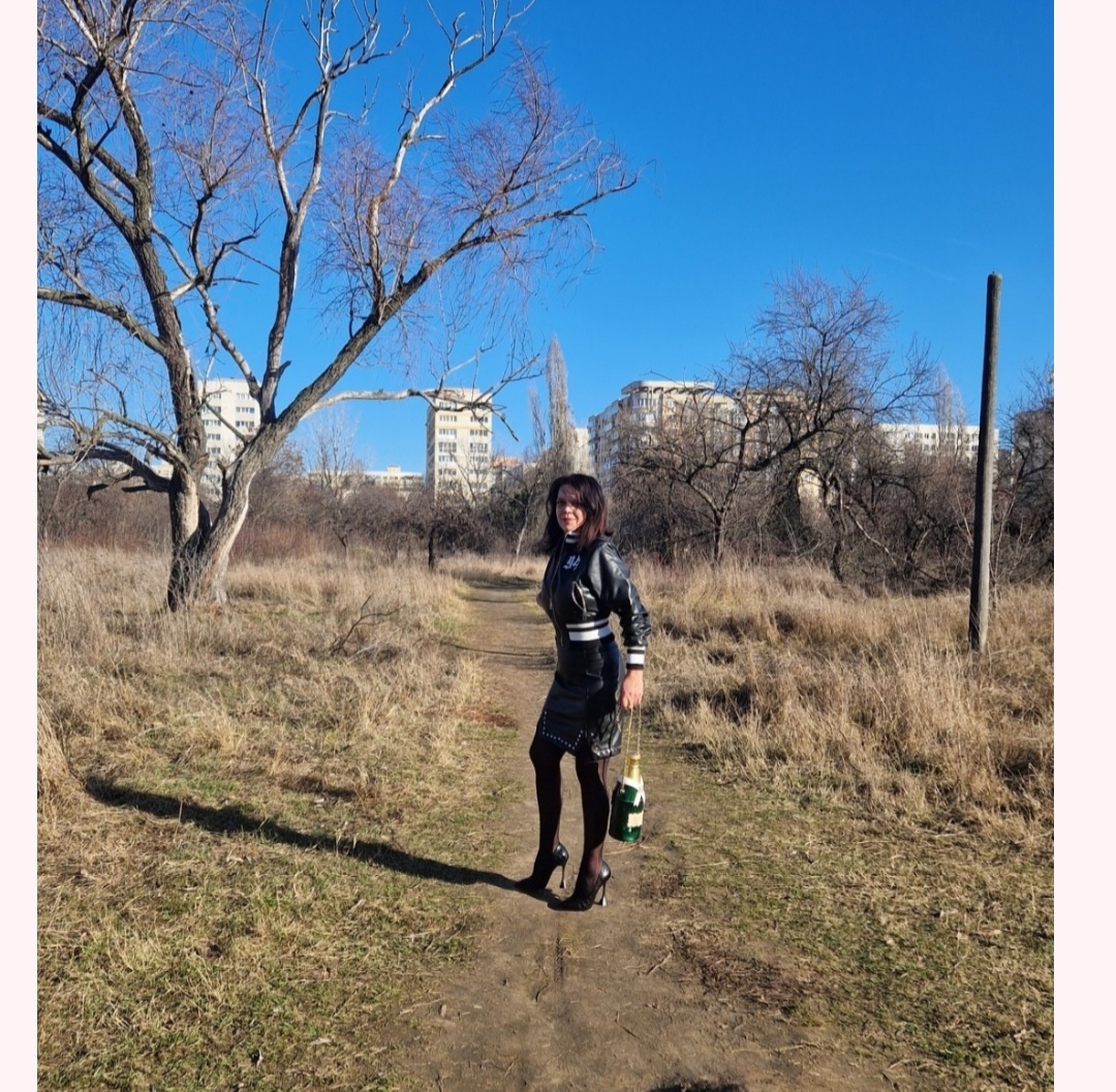 Live sex webcam photo for Betta #7138055