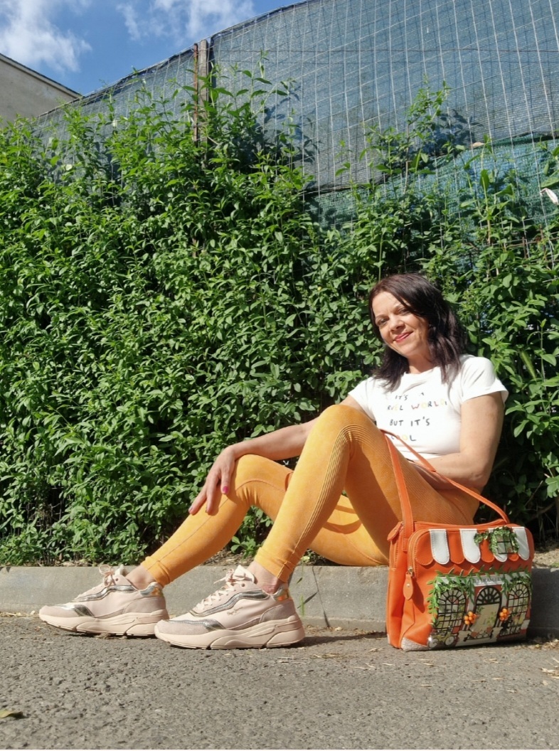 Live sex webcam photo for Betta #7138154