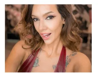 Live sex webcam photo for DestineV #8467117