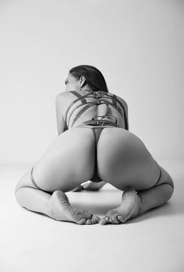 Live sex webcam photo for PrettyLady74 #7196956