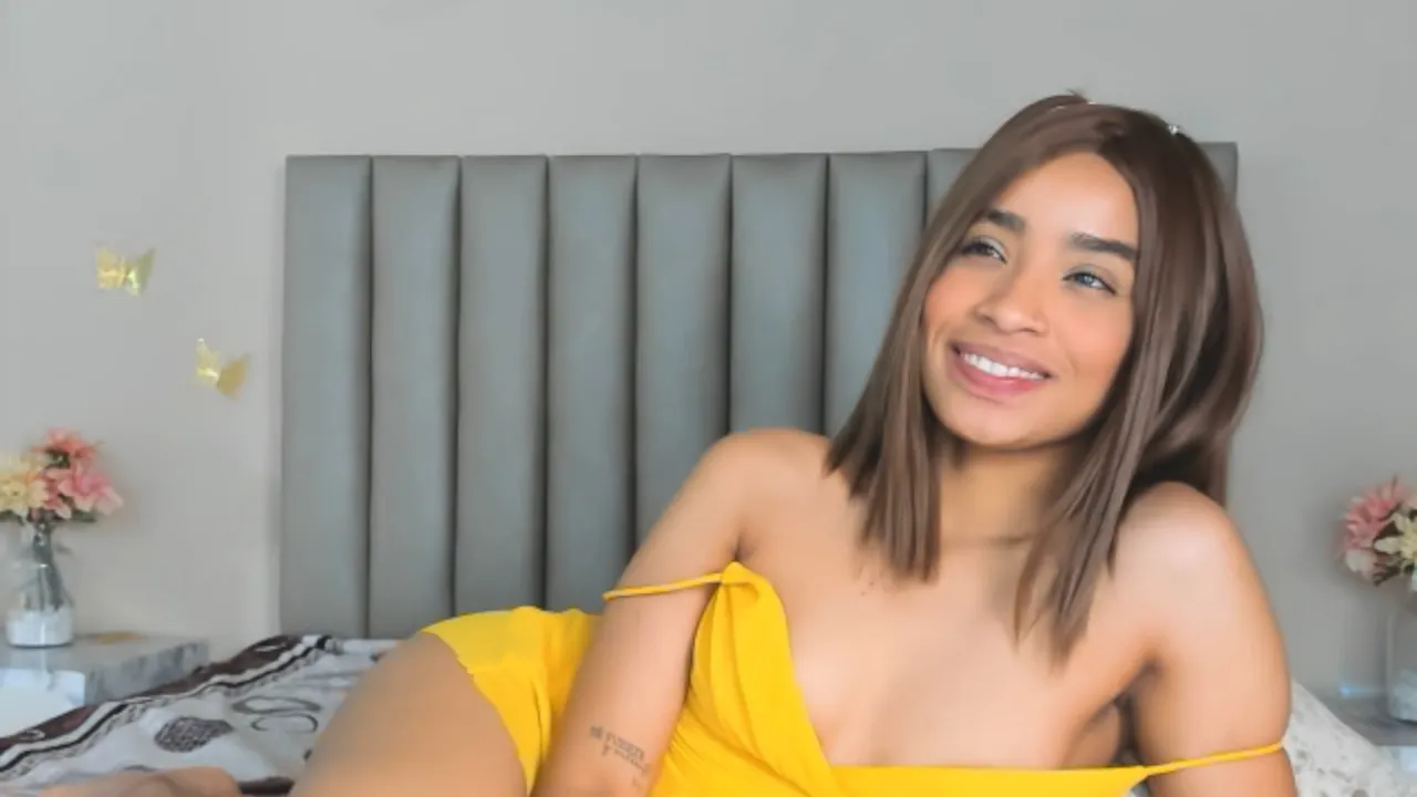 Live sex webcam photo for TESSA_THOMP #8280347