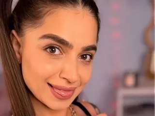 Live sex webcam photo for PureEllie #8533965