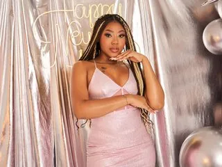 Live sex webcam photo for AngelaRobert #8336445