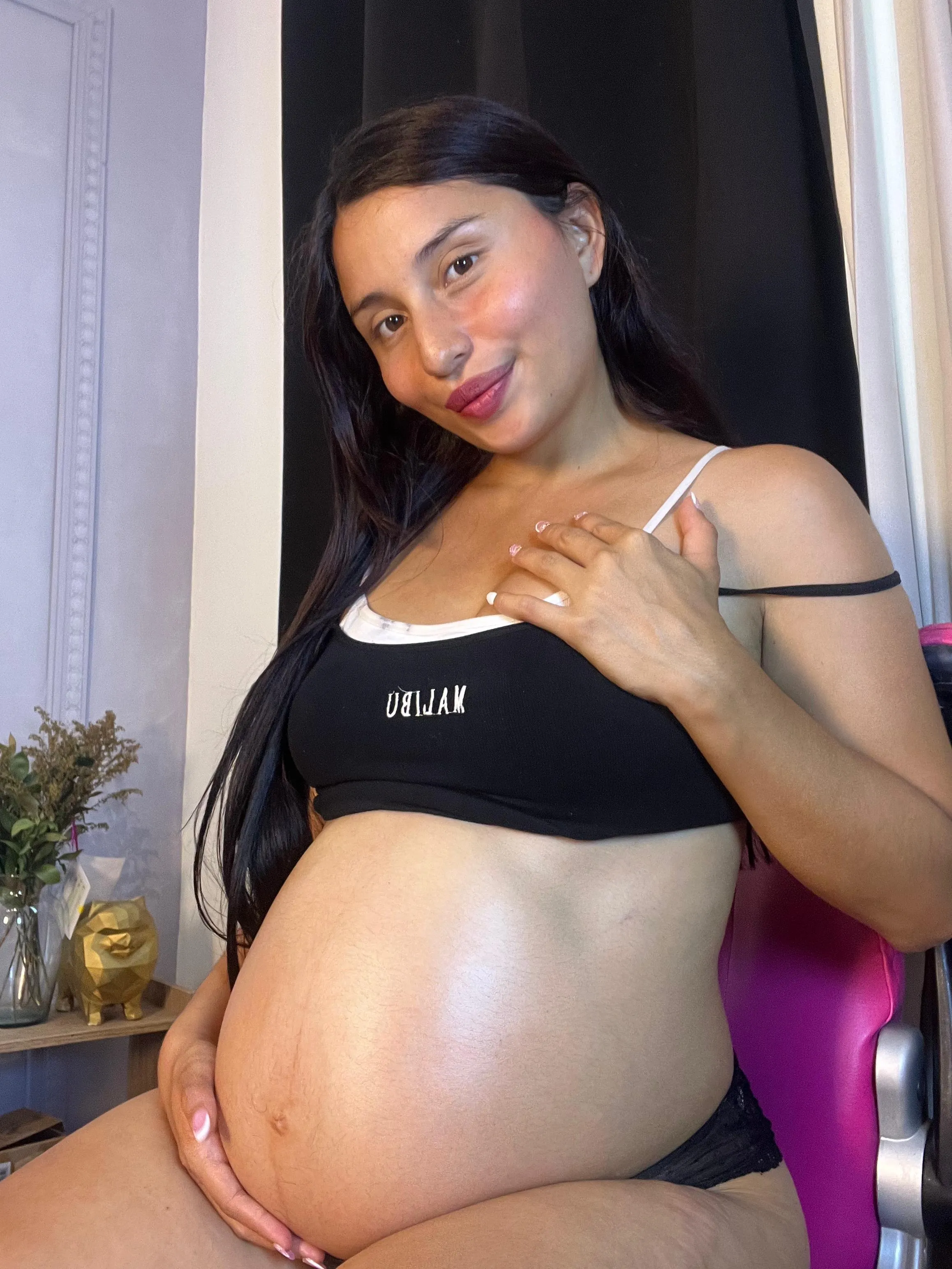 Live sex webcam photo for KateeOwens #7865636