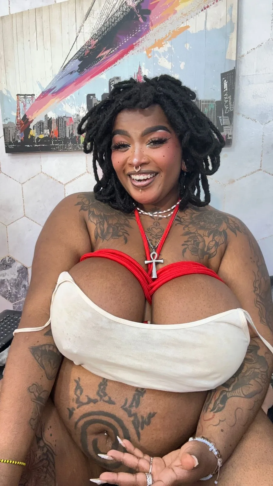 Live sex webcam photo for LaylaCummingss #8256724