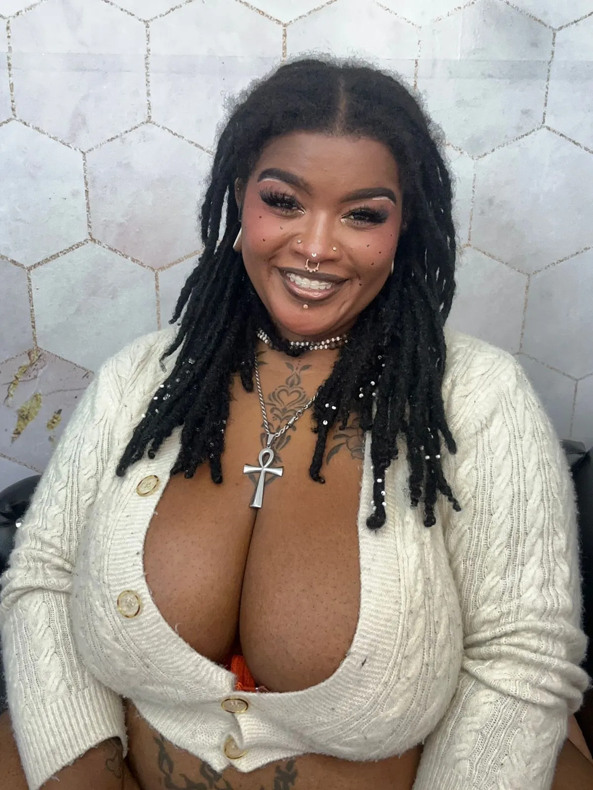 Live sex webcam photo for LaylaCummingss #8038713