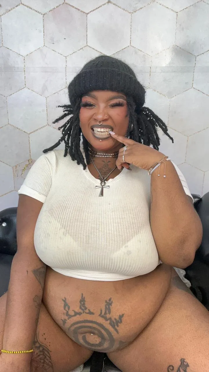 Live sex webcam photo for LaylaCummingss #7984490