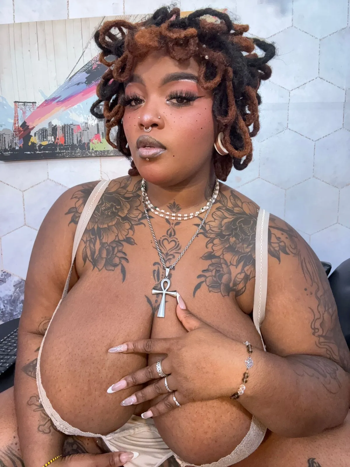 Live sex webcam photo for LaylaCummingss #8431071