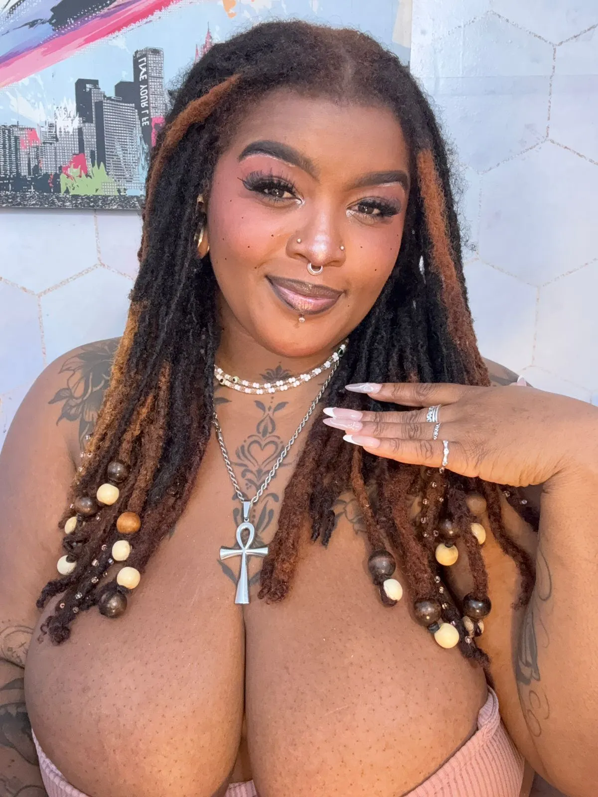 Live sex webcam photo for LaylaCummingss #8438191