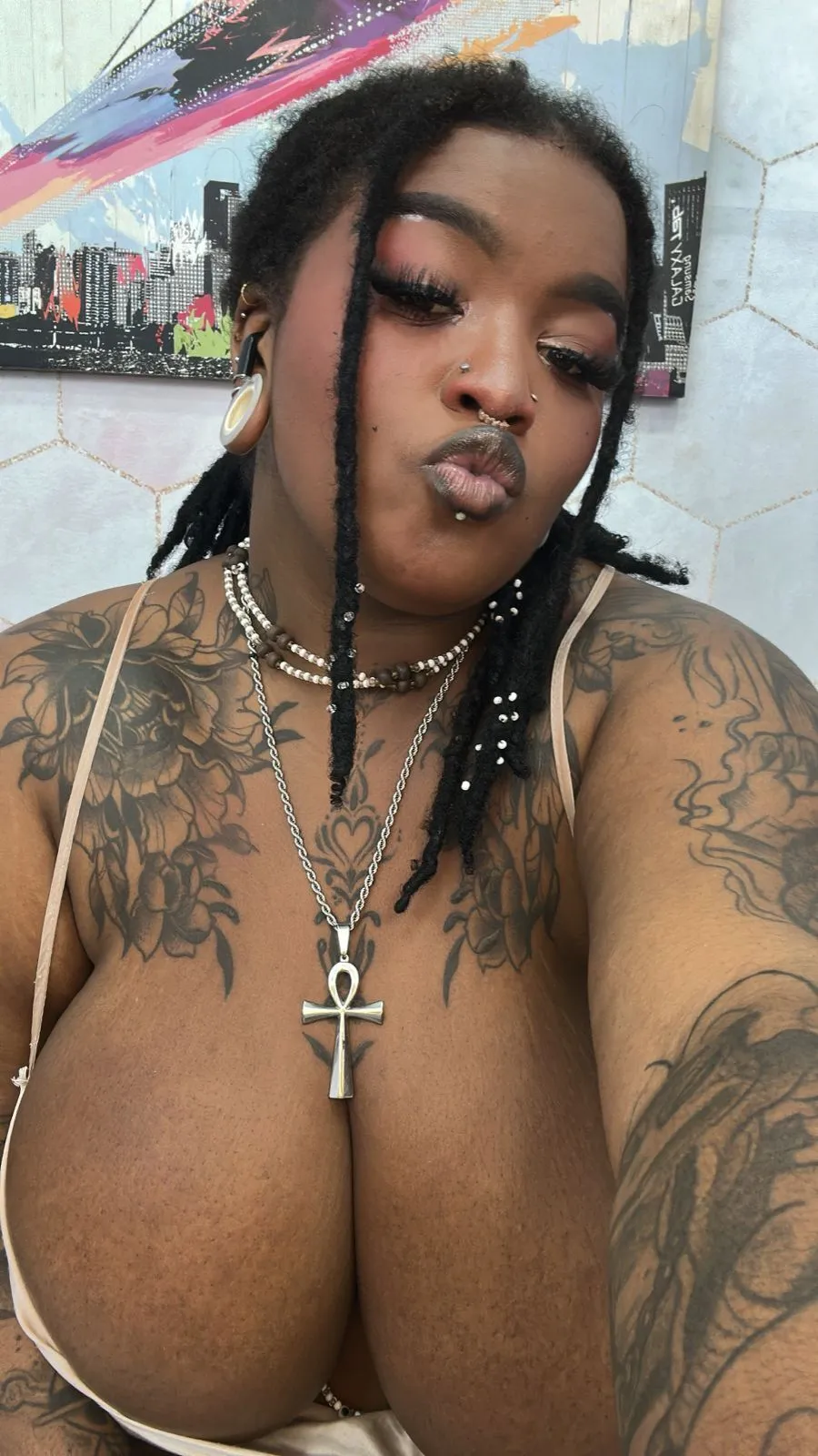Live sex webcam photo for LaylaCummingss #7948840