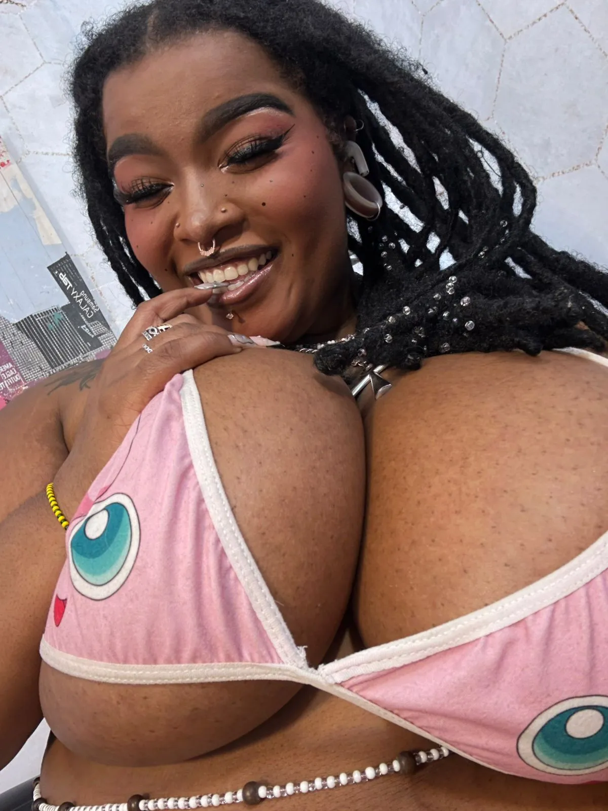 Live sex webcam photo for LaylaCummingss #8310467