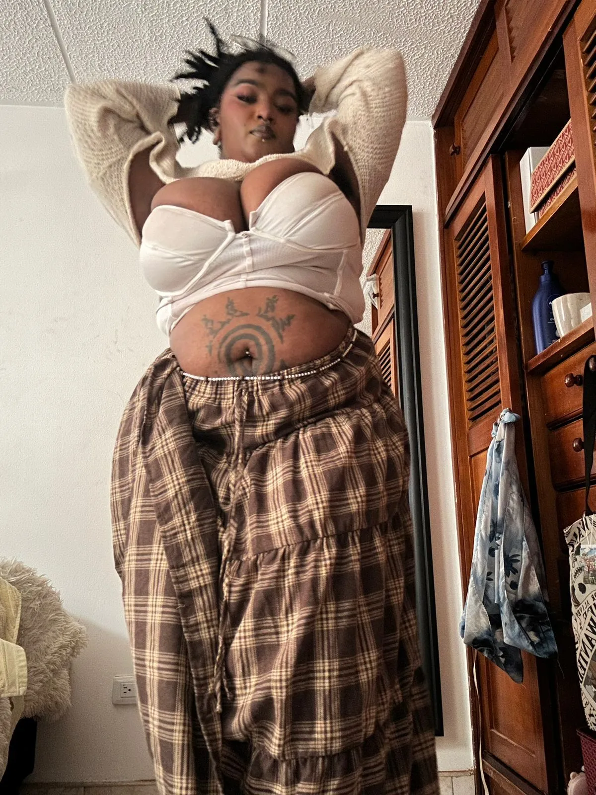 Live sex webcam photo for LaylaCummingss #8236645