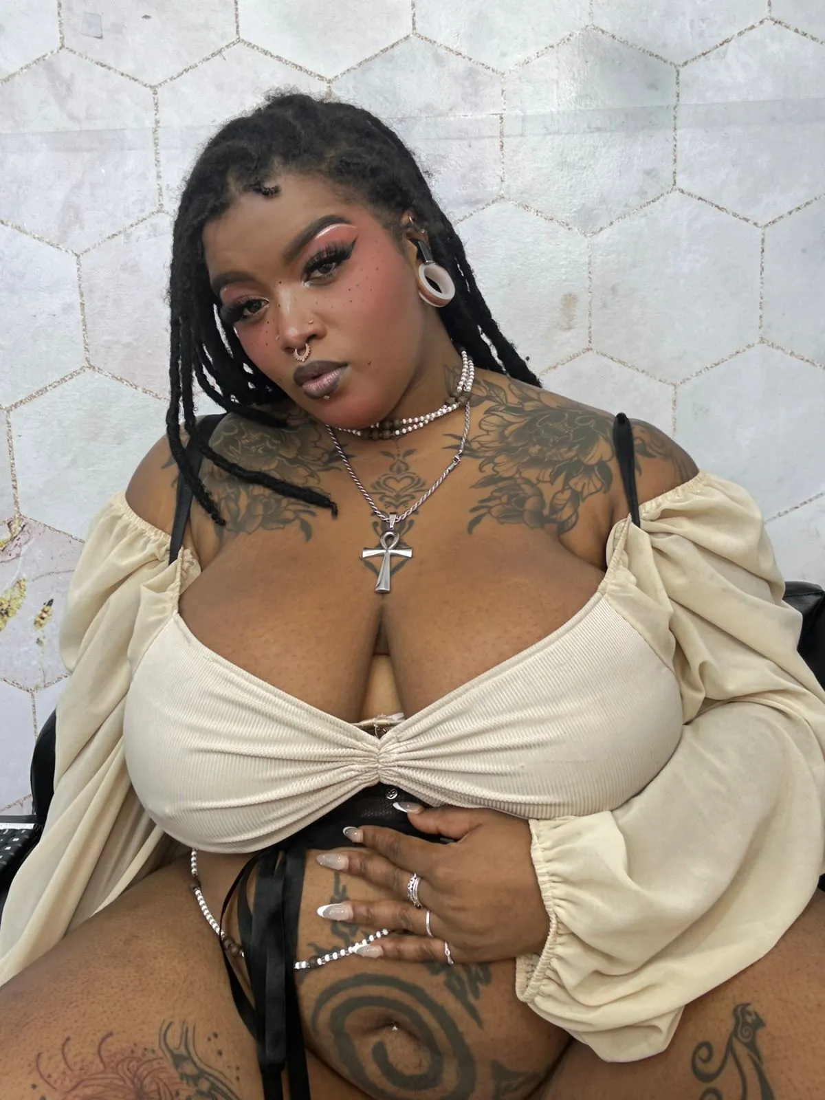 Live sex webcam photo for LaylaCummingss #8139010