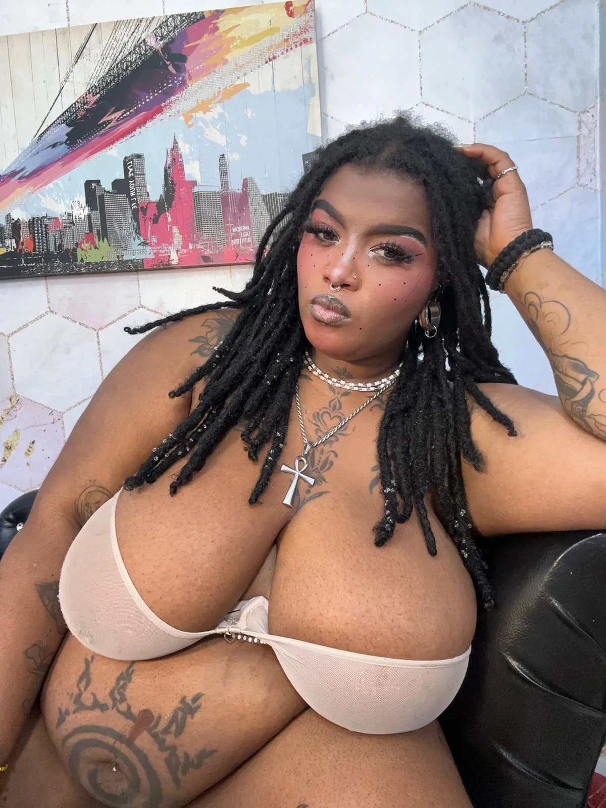 Live sex webcam photo for LaylaCummingss #8268741